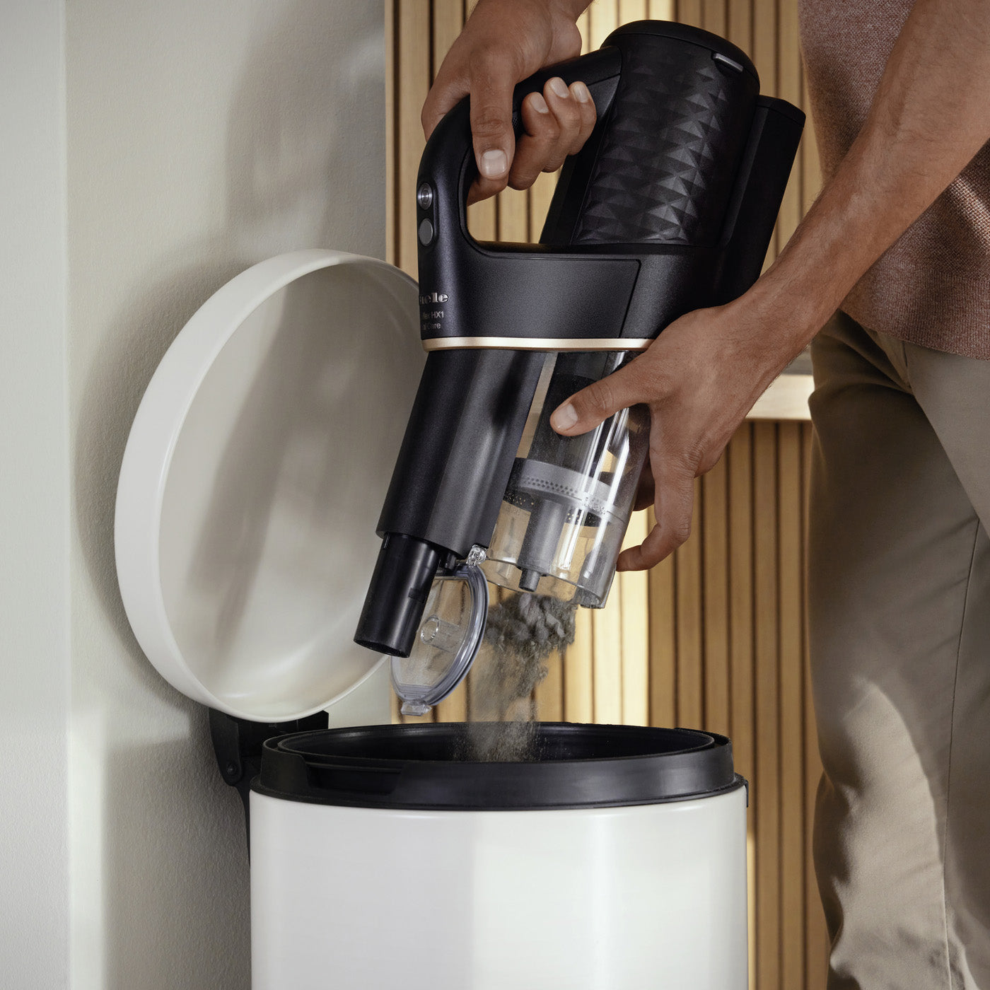 Miele Duoflex Total Care HX1 Cordless Vacuum